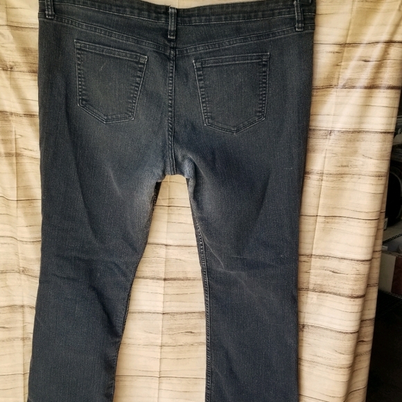 Merona Bootcut Jeans Sized 18 Short - Picture 5 of 10